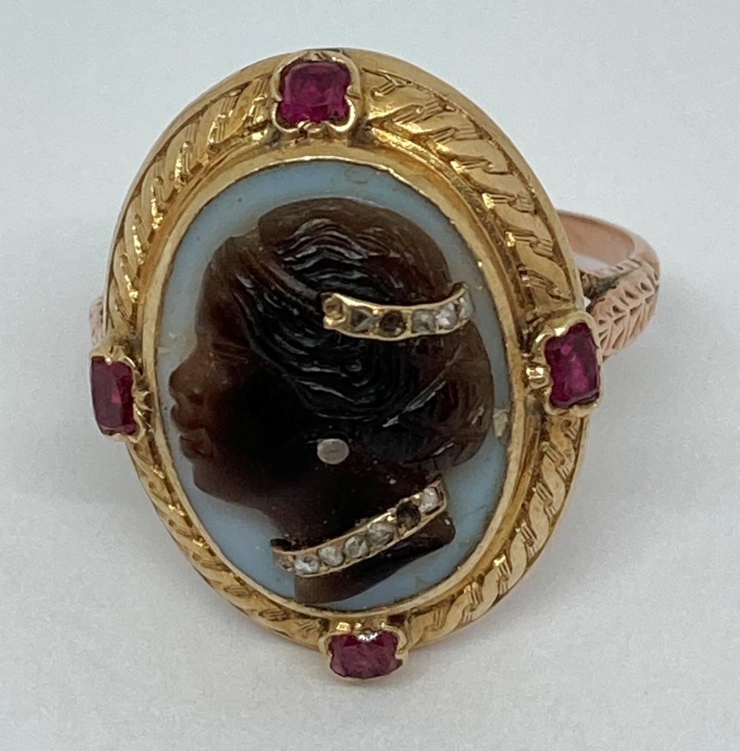 Fine antique blackamoor cameo ring depicting a lady, the agate cameo set with rose cut diamonds - Image 3 of 9