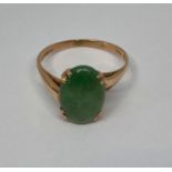14ct green stone (possibly jade) crossover style ring, size P, 2.8g