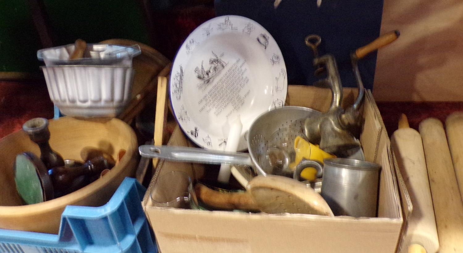 A collection of various vintage kitchenalia comprising marble boards, wooden rolling pins, enamel - Image 2 of 4