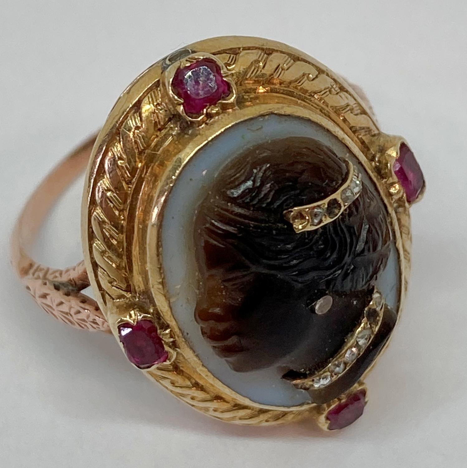 Fine antique blackamoor cameo ring depicting a lady, the agate cameo set with rose cut diamonds - Image 8 of 9