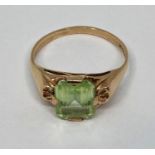 10k pale green gem dress ring, size N, 2.3g