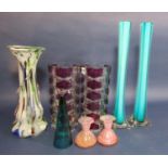 Mixed collection of modern glassware to include a pair of triform vases with amethyst glass