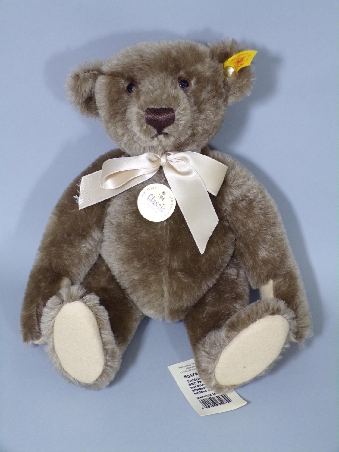 Steiff teddy bear '1906 Classic' replica 654794, with growl, in original box, with tags, no - Image 2 of 3