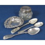 Mixed collection of silver comprising a small silver dish with raised pierced sides, three silver