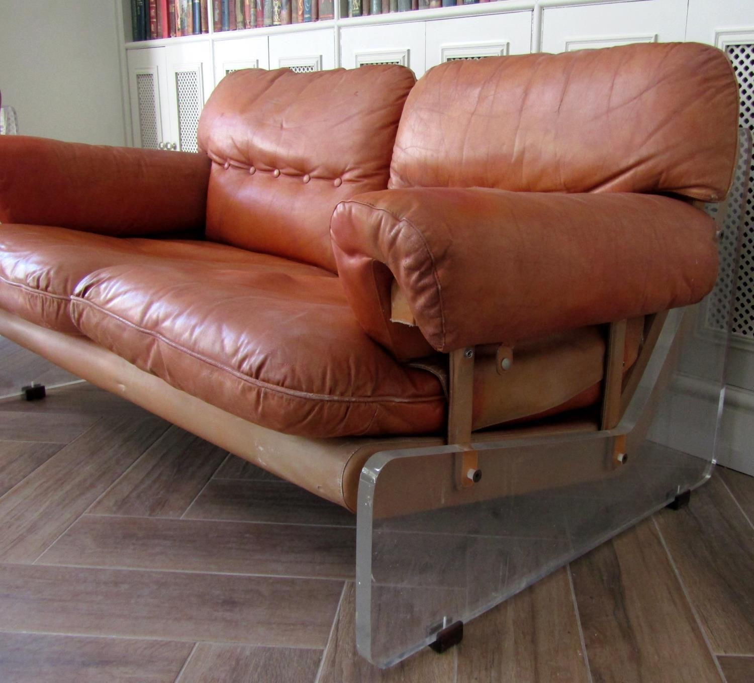 Unusual Italian 1960s tan leather sofa, with button back upholstery upon thick lucite/perspex - Image 2 of 4