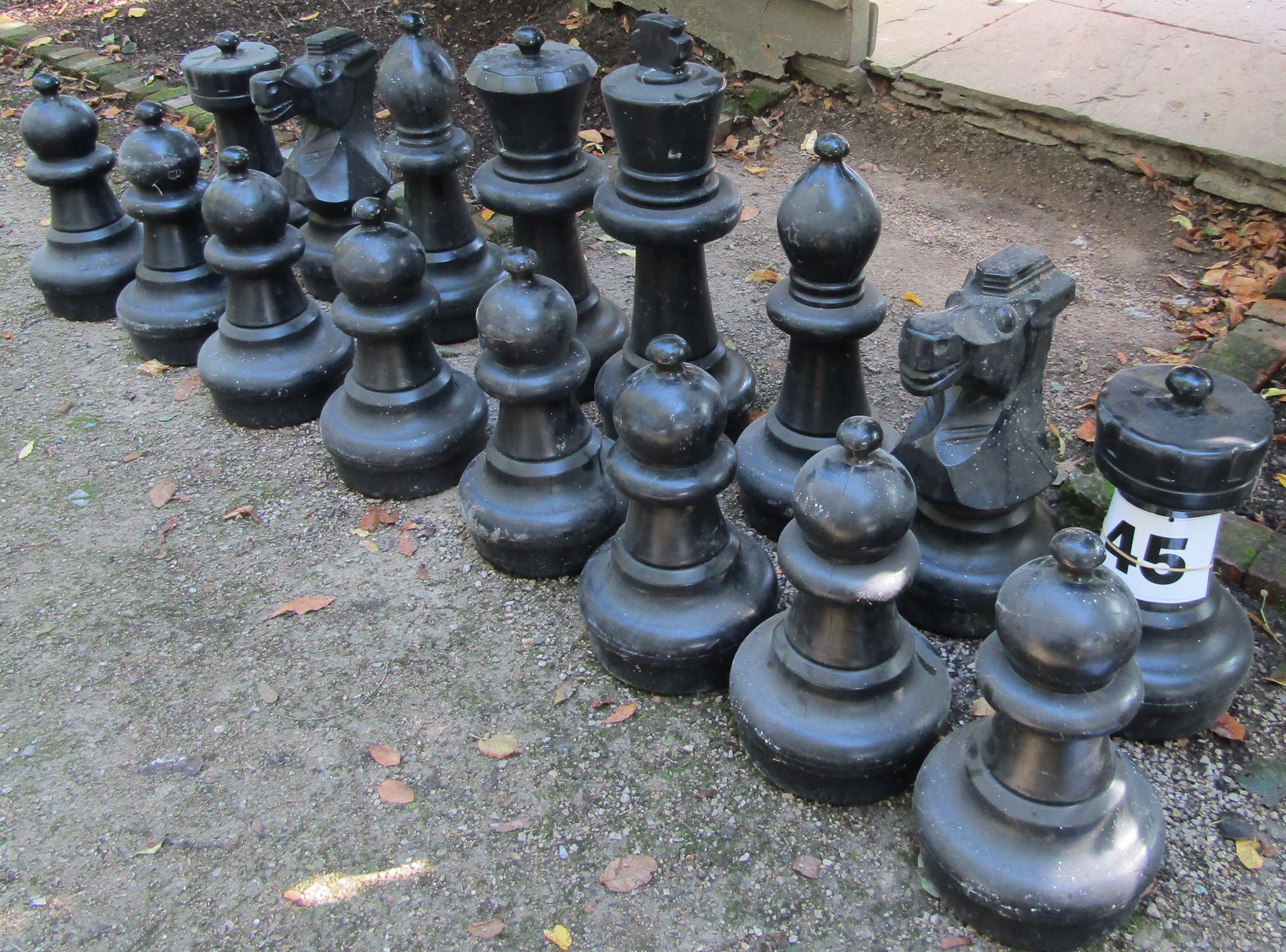 A set of large plastic chess pieces (full set) for garden use - Image 2 of 2