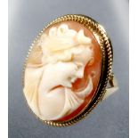 Gold ring set with a shell cameo of a Grecian style lady, 9 ct gold hallmarked, 7.2 grams gross