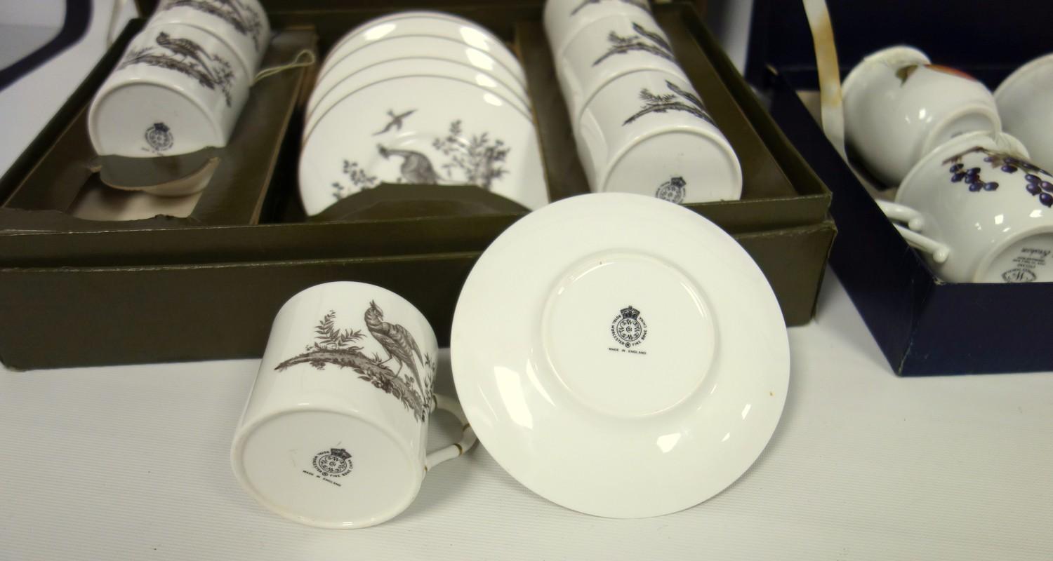 A set of Worcester coffee cans and saucers, with bat print style peacock design, and a set of lidded - Image 5 of 5