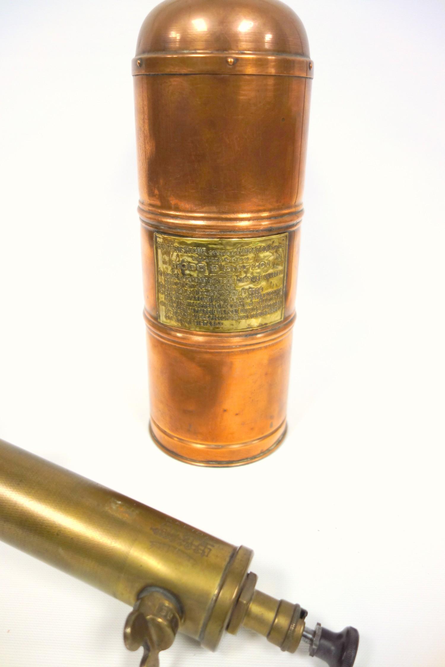 French brass and copper garden spray pump 'Pulverisateur Systeme Muratori', and an old 'Rapide' - Image 3 of 7