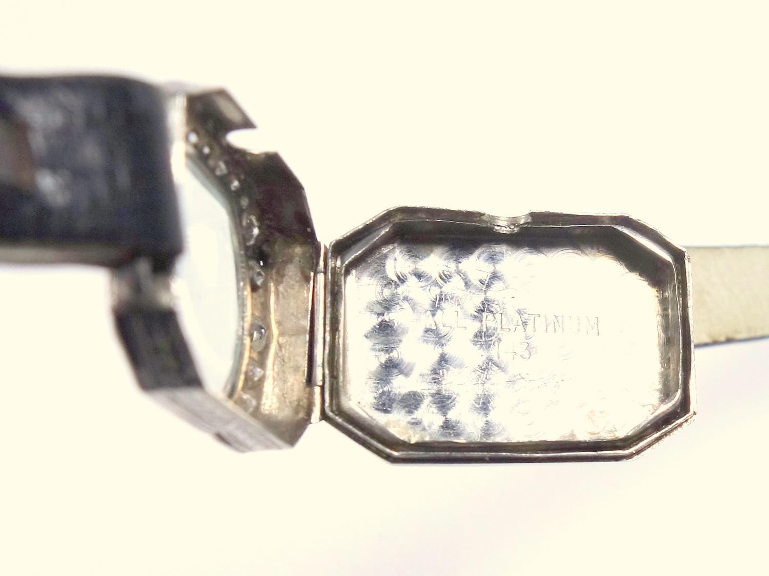 Edwardian cocktail watch set with diamonds in platinum, dial with engine turned decoration, total - Image 3 of 5