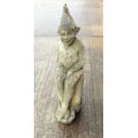 DSL composition figure of a laughing gnome, sitting on a tree trunk base, H 96cm