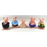 Five NatWest Wade pig money boxes in sizes, with stoppers, H 18.5cm the tallest (5)
