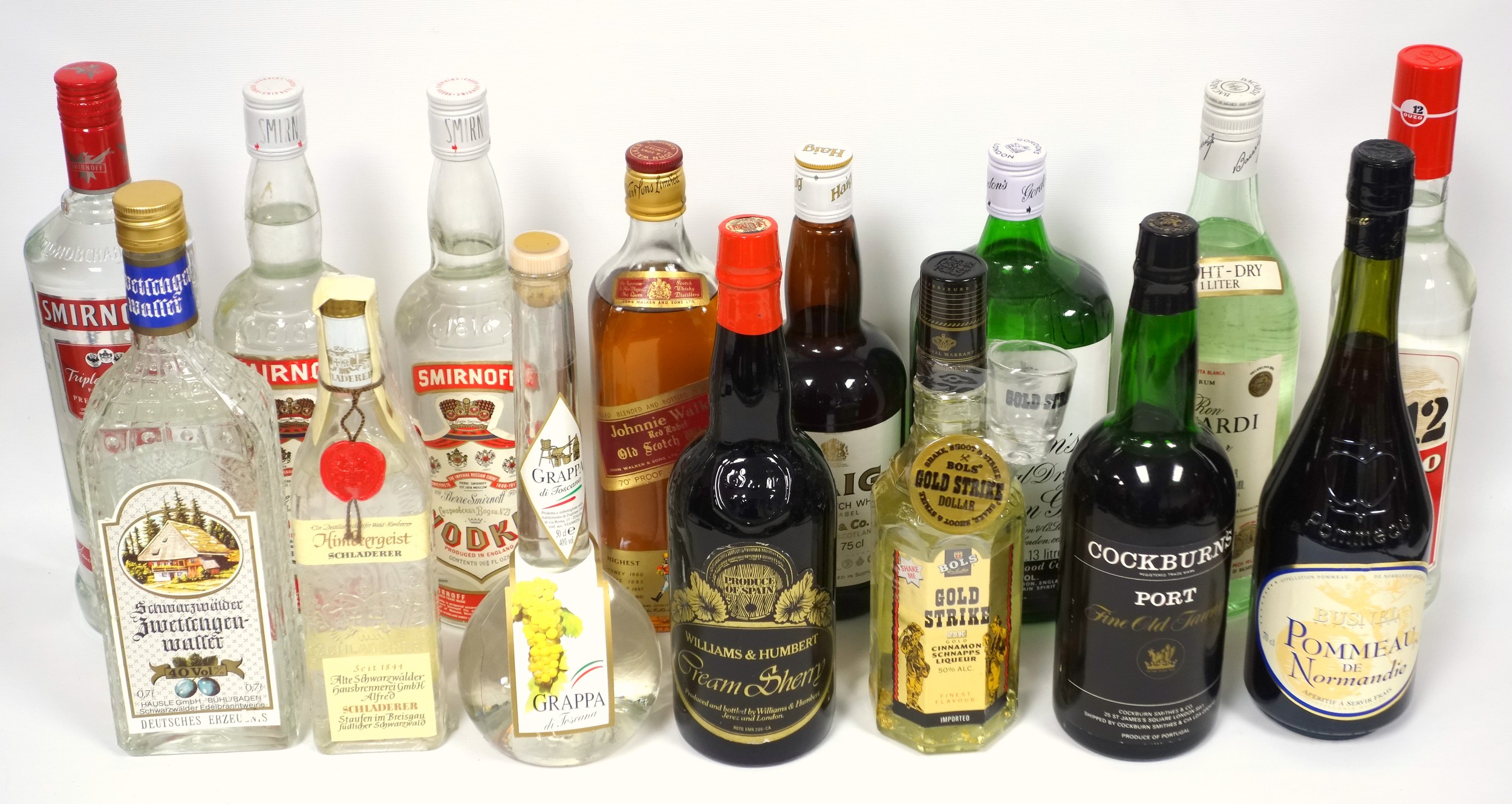 15 bottles of assorted spirits to include 2 x Smirnoff, 1 litre Gordons Gin, 1 litre Smirnoff, 1 - Image 2 of 3