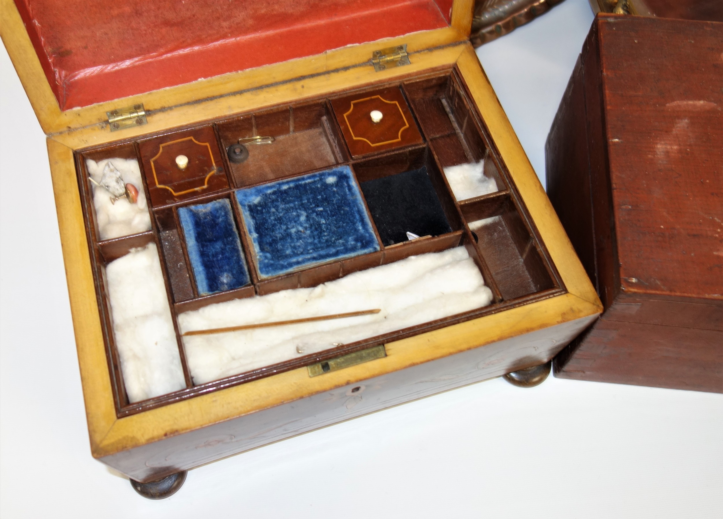 Victorian floral inlaid walnut workbox with a part fitted interior, W 28.5cm, pine box, teak vesta - Image 2 of 4