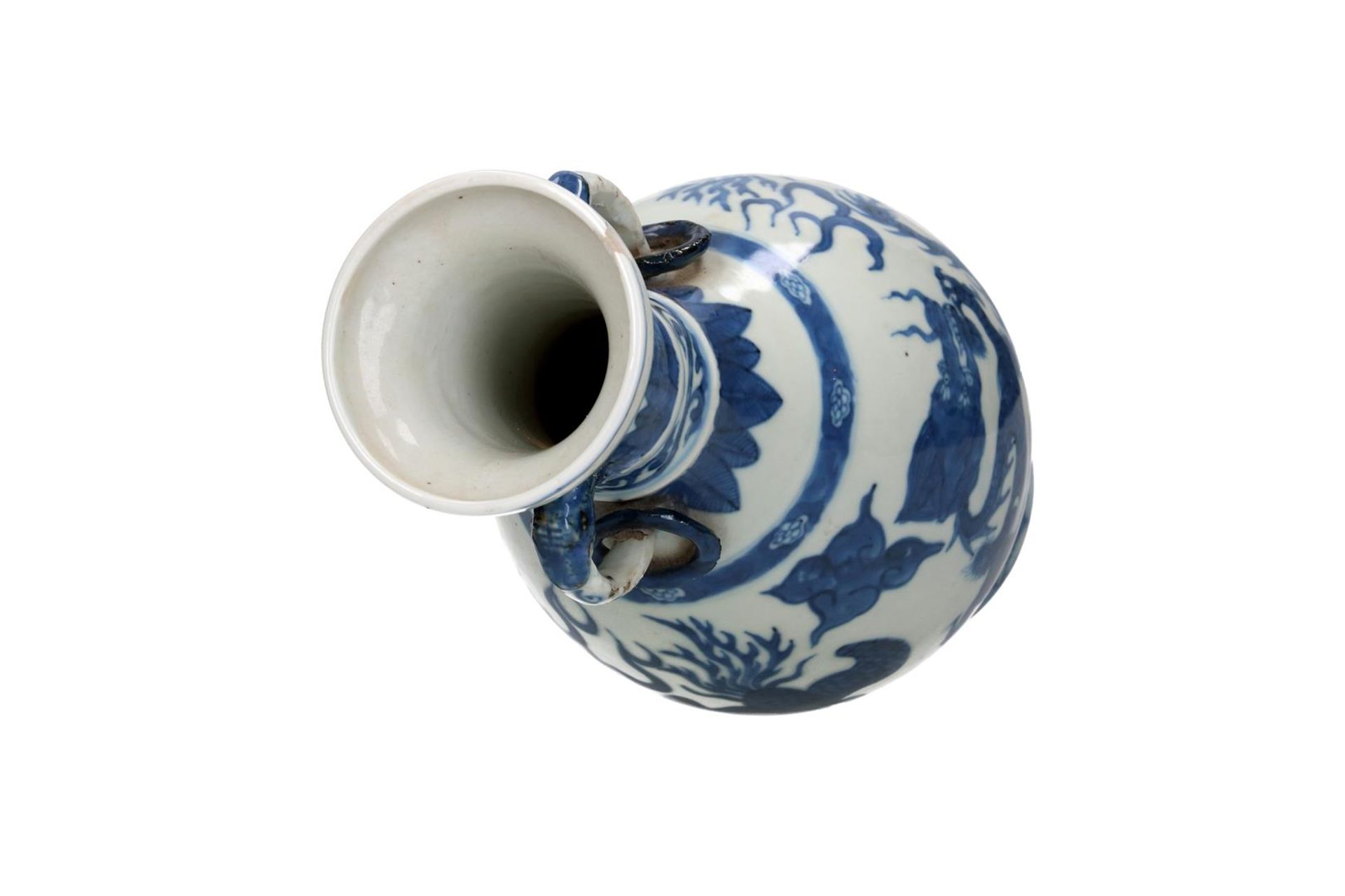 A blue and white porcelain vase, with two handles with rings in the shape of animals and a - Image 3 of 7