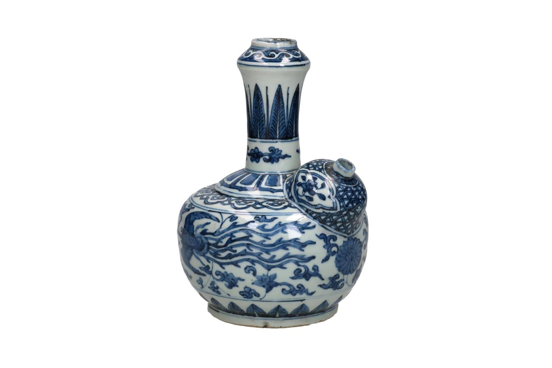 A blue and white porcelain kendi with a geometric decoration of leaves and a phoenix on the belly. - Image 2 of 6