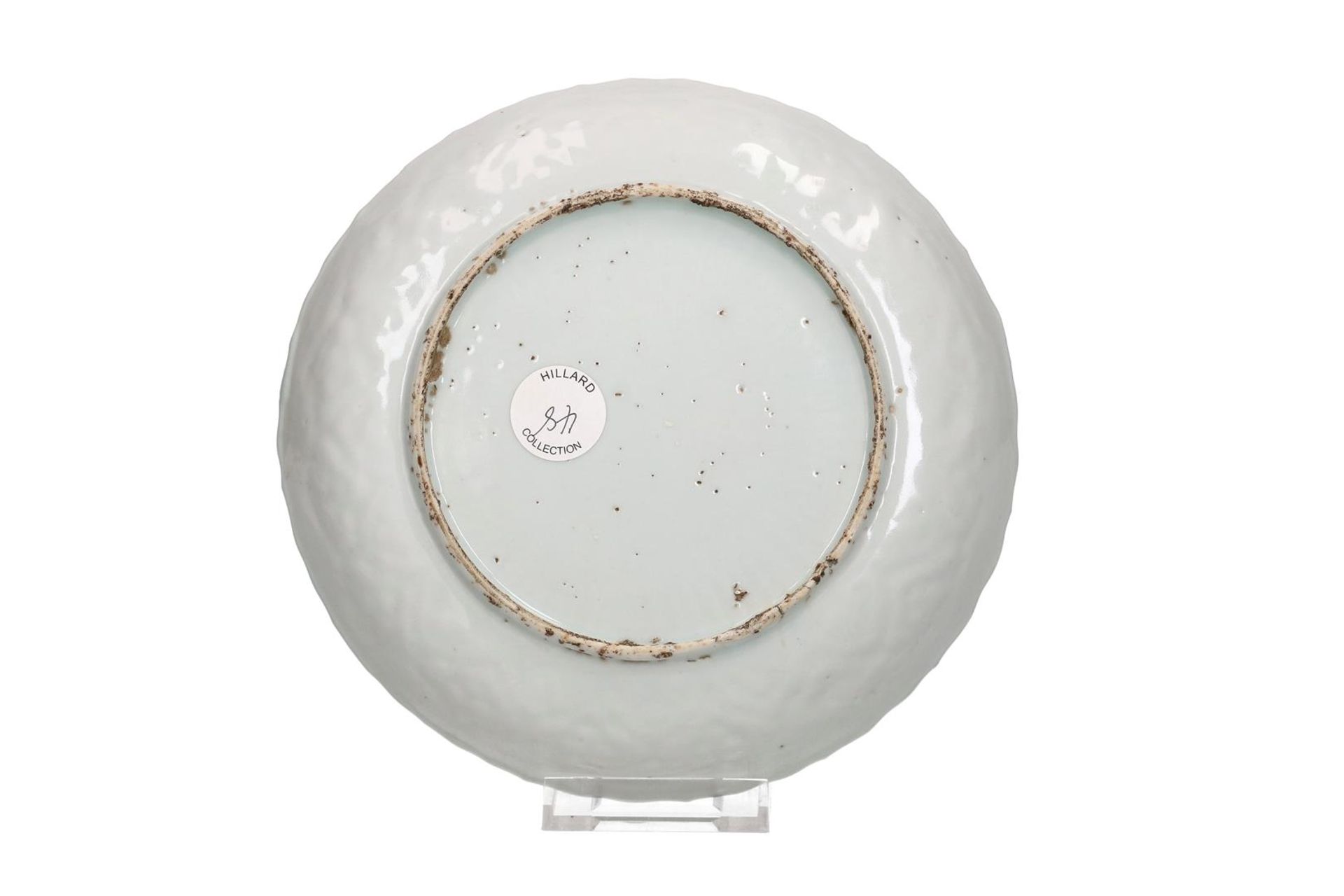 A blue and white 'kraak' porcelain dish with a scalloped rim, decorated with a flying horse and - Image 2 of 6