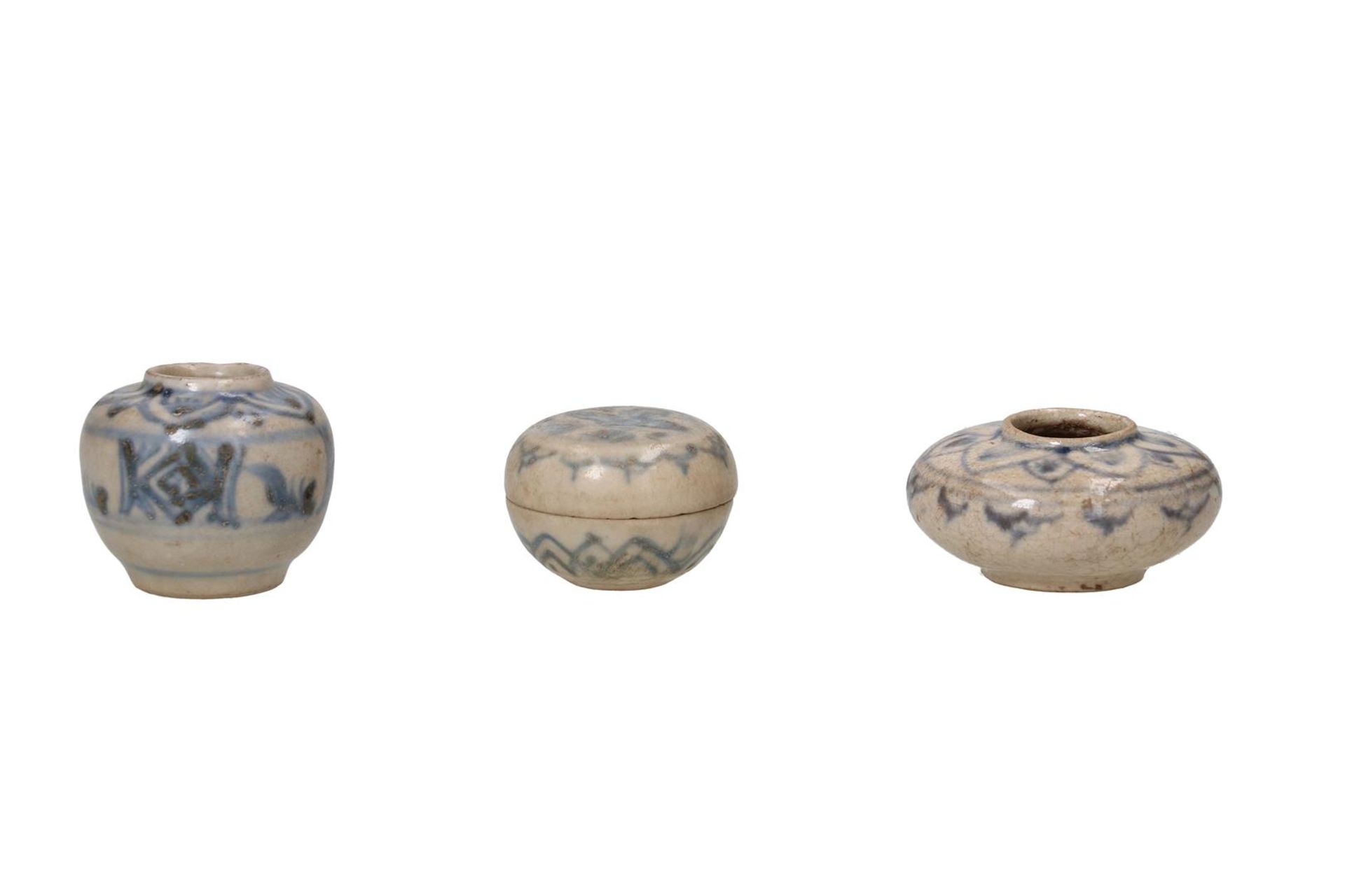 Lot of six blue and white porcelain miniature jars, of which one with cover, decorated with - Image 2 of 8