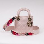 Christian Dior. Lady Dior Bag Rosa.