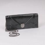 Christian Dior. Diorama Clutch Metallic-Grau.