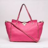 Valentino Garavani. Rockstud Tote Bag Pink.