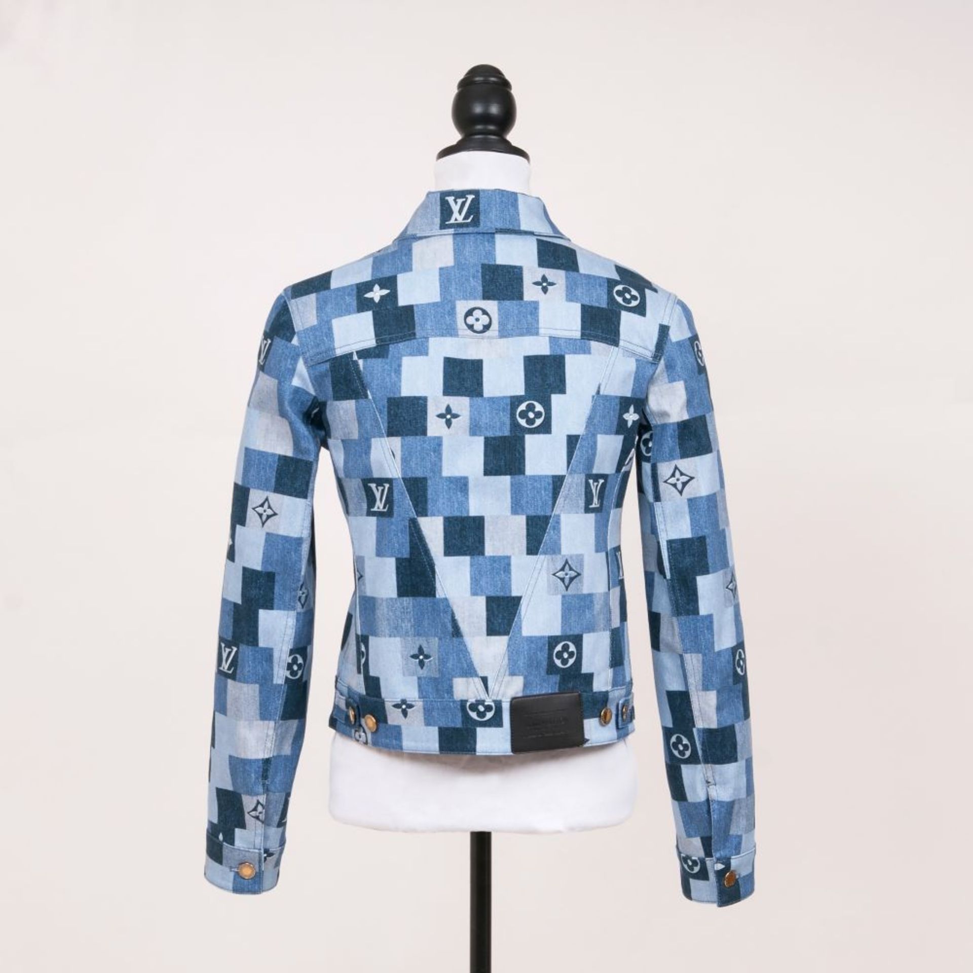 Louis Vuitton. Denim Monogramm Jeans Jacket. - Image 2 of 2