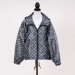 Louis Vuitton. Oversize Sporty Hooded Parka Anthrazit.