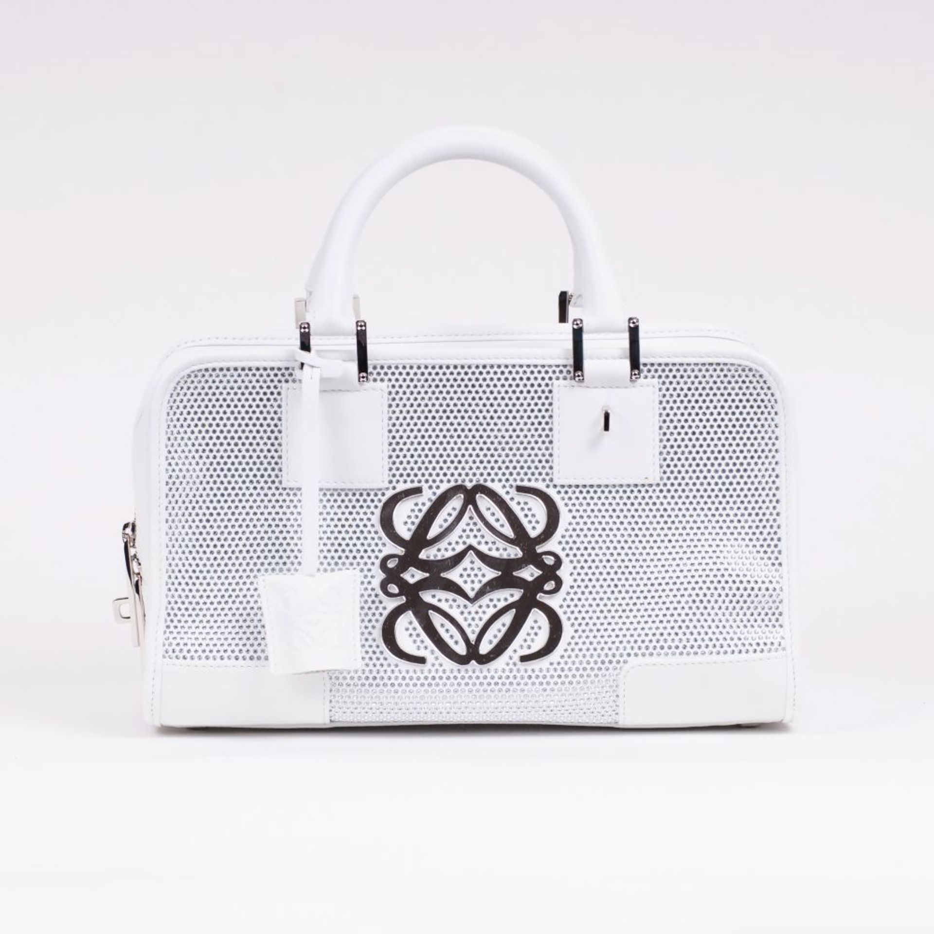 Loewe. Amazona 28 Bag mit Strass.