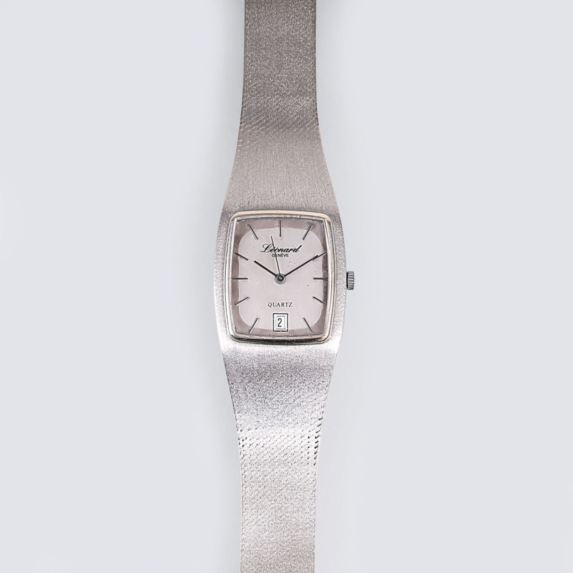 Vintage Herren-Armbanduhr. Um 1970. 14 kt. WG, gest. Silberfarbenes Zifferblatt, Indizes,