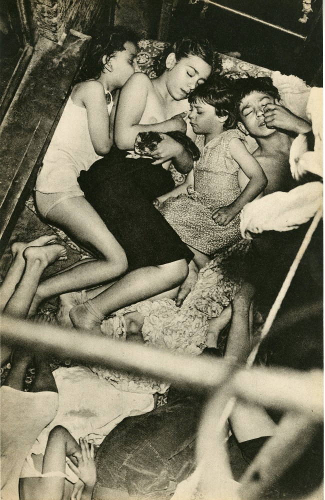 WEEGEE [arthur h. fellig] - Children Sleeping on a Fire Escape - Original vintage photogravure