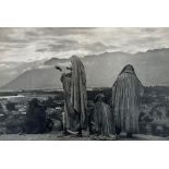 HENRI CARTIER-BRESSON - Srinagar, Kashmir - Original vintage photogravure