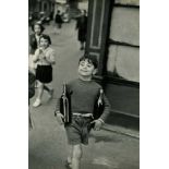 HENRI CARTIER-BRESSON - Rue Mouffetard, Paris - Original vintage photogravure