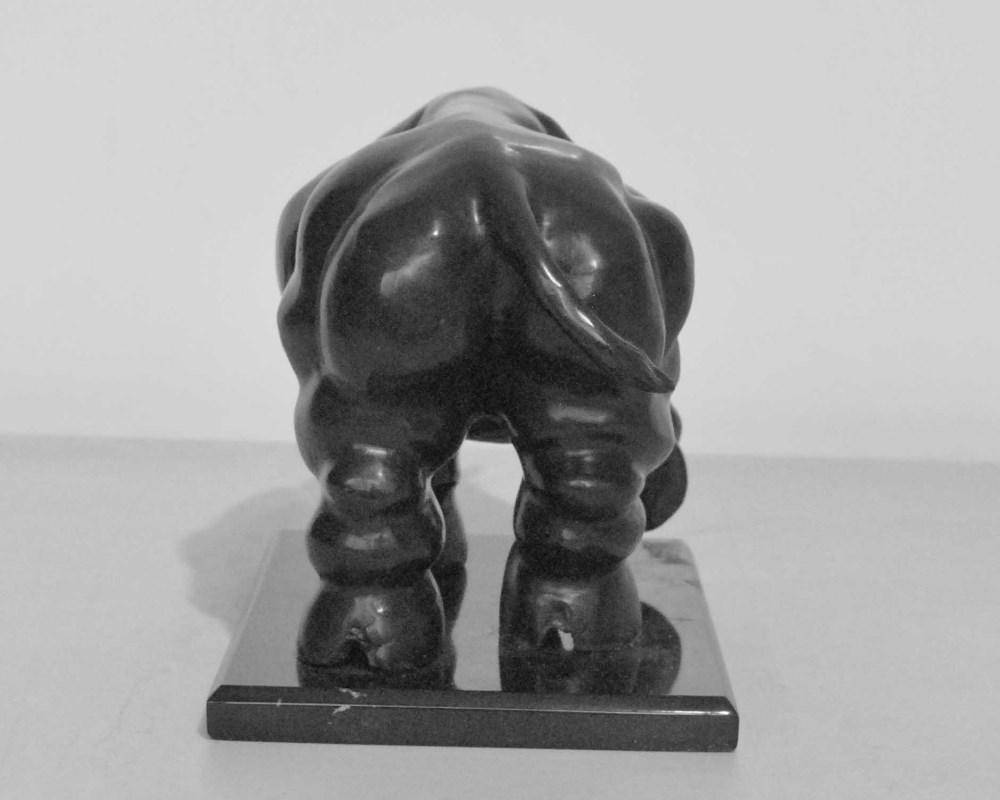 FERNANDO BOTERO [imputee] - Toro - Bronze sculpture with very dark brown patina - Image 3 of 10