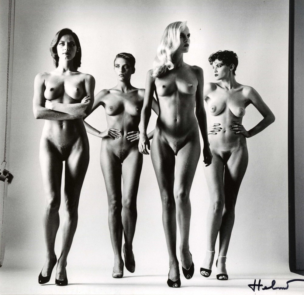 HELMUT NEWTON - Sie Kommen - Undressed - Original vintage photolithograph