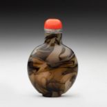 A CHINESE CHALCEDONY SNUFF BOTTLE, QING DYNASTY, 19TH CENTURY