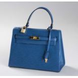 A LADIES 'KELLY STYLE' EPI LEATHER HANDBAG