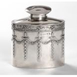 AN EDWARD VII SILVER FLASK, LEVI AND SALAMAN, BIRMINGHAM, 1905