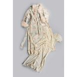 A LADIES VINTAGE EVE STILLMAN ROBE AND A NIGHTDRESS