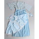 A LADIES VINTAGE ODETTE BARSA PEIGNOIR SET