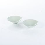 A PAIR OF CHINESE CELADON GLAZED BOWLS, SONG STYLE