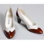 A PAIR OF VINTAGEÂ  RAYNE TWO-TONE COURT SHOES