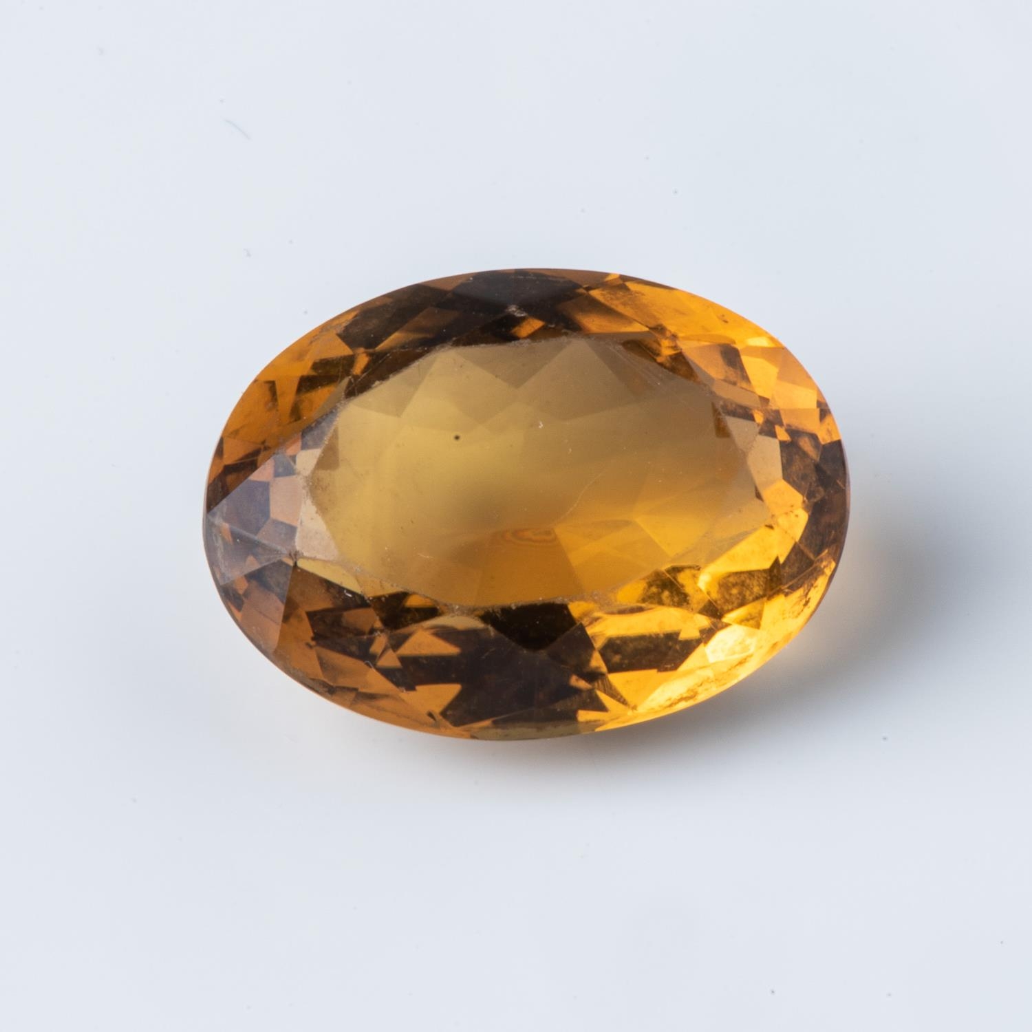 A 12,65 CARAT TOPAZ