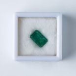 A 2,21 CARAT EMERALD