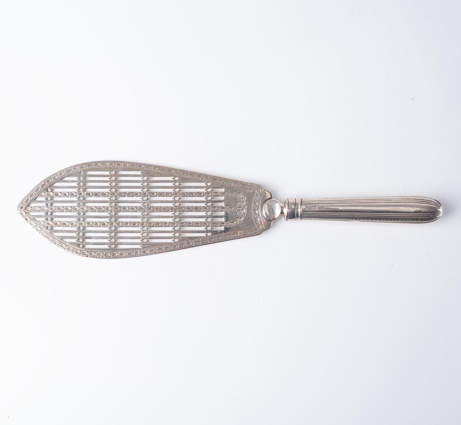 A GEORGE III SILVER PUDDING TROWEL