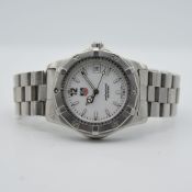 GENTLEMAN'S TAG HEUER PROFESSIONAL 2000 SERIES WHI