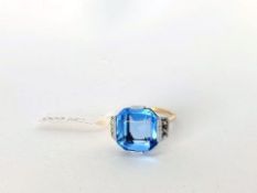 9CT EARLY 20TH CENTURY BLUE PASTE STONE DRESS RING, total weight 5.7gs, ring size O.