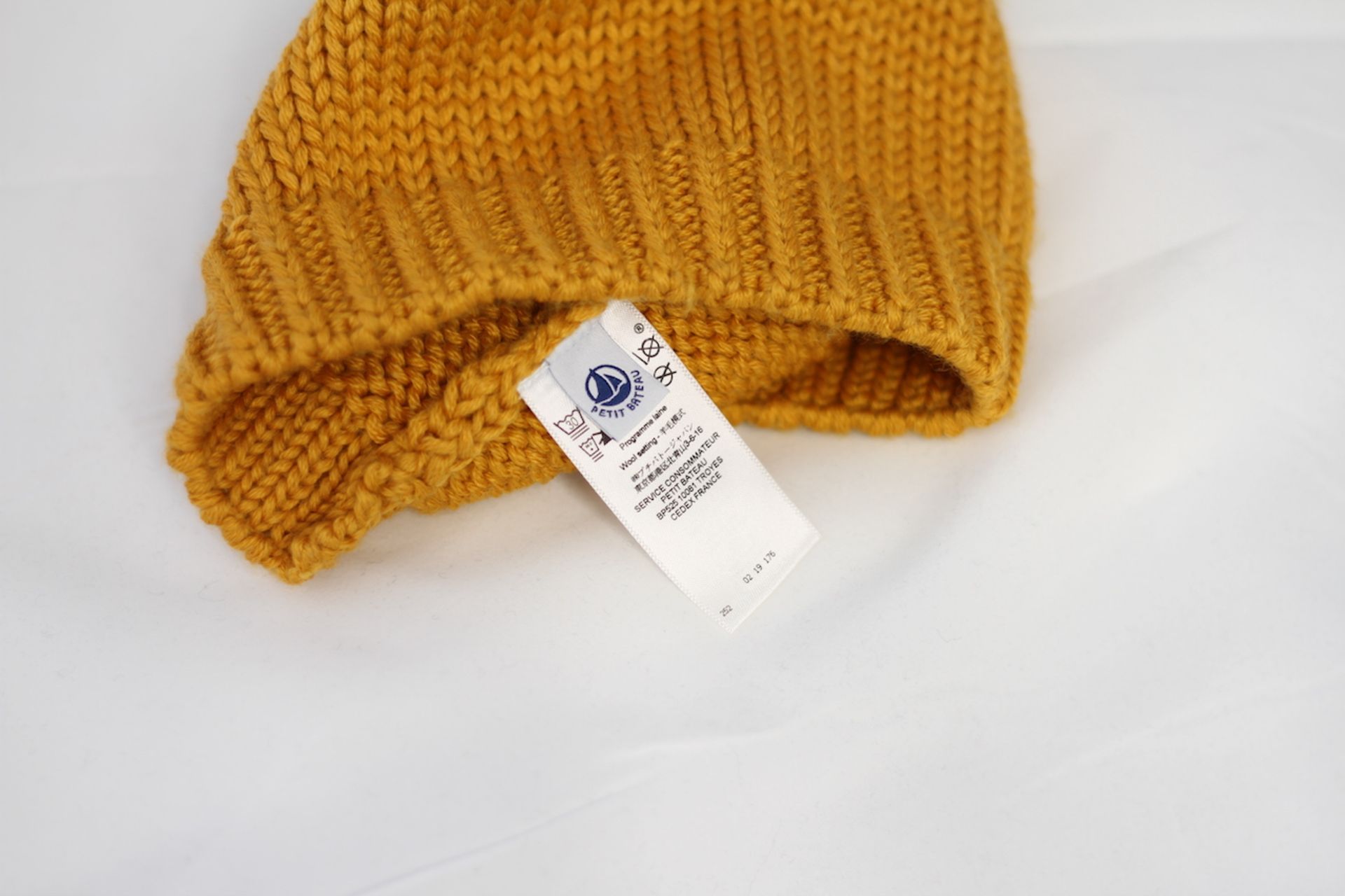 PETIT BATEAU BABY HAT, Colour : MUSTARD, AGE: UNKNOWN, SIZE: 59CM, CONDITION GRADE: 1 VERY GOOD * TO - Image 2 of 2