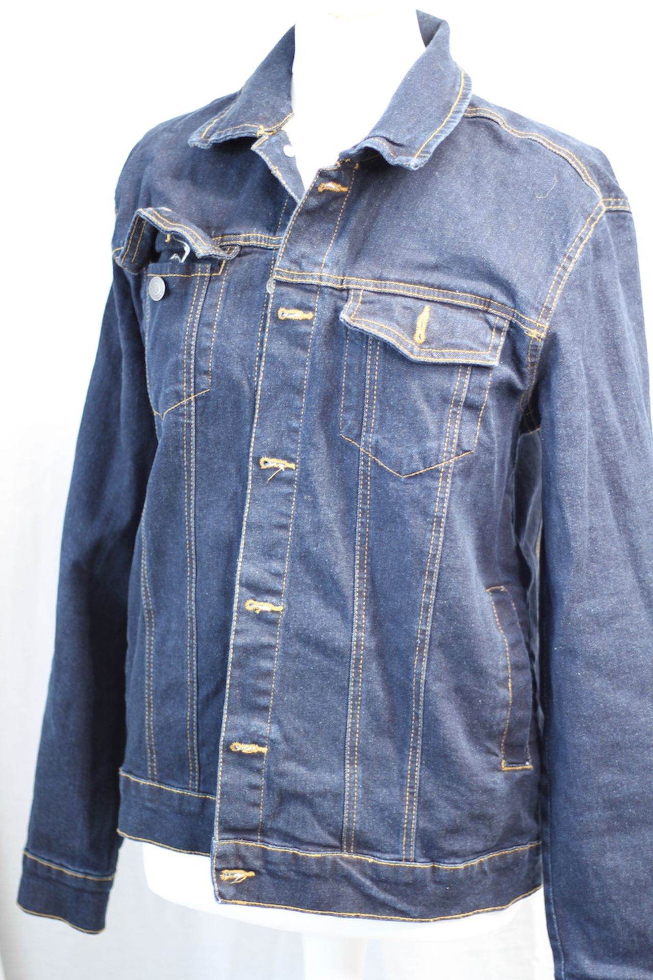 FRENCH CONNECTION DENIM JACKET, Colour : DENIM DARK BLUE, AGE: UNKNOWN, SIZE: MEDIUM, CONDITION