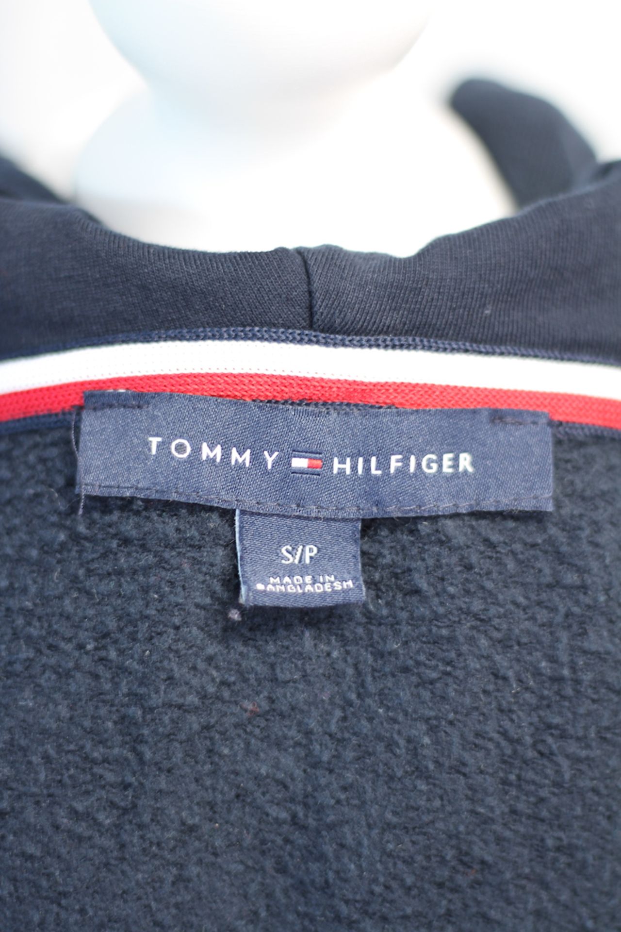 TOMMY HILFIGER HOODY, Colour : BLUE, AGE: UNKNOWN, SIZE: S/P, CONDITION GRADE: 1 VERY GOOD * TO BE - Image 3 of 3