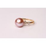 Cultured Pearl & Diamond Ring, set with 1 round cultured pearl and 8 round brilliant cut diamonds